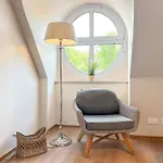 Baltischer Hof 59 *